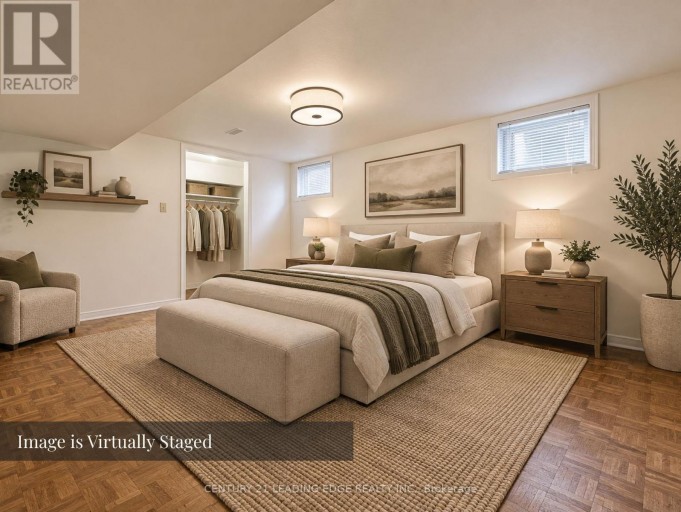21 MCQUAID COURT, East Gwillimbury (Holland Landing), Ontario, L9N1E8