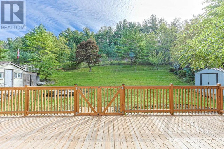 21 MCQUAID COURT, East Gwillimbury (Holland Landing), Ontario, L9N1E8