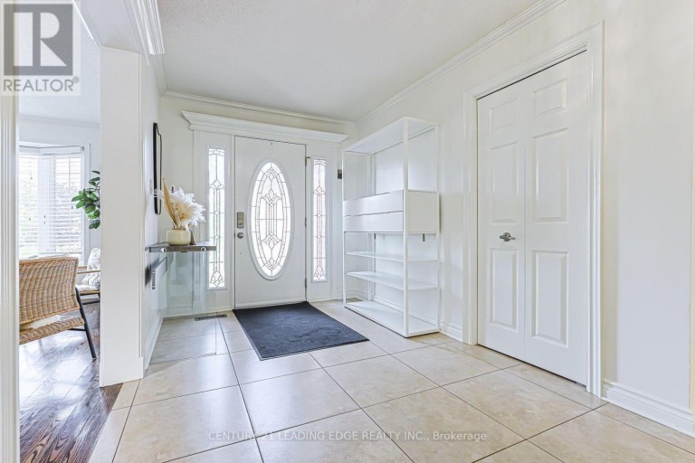 21 MCQUAID COURT, East Gwillimbury (Holland Landing), Ontario, L9N1E8