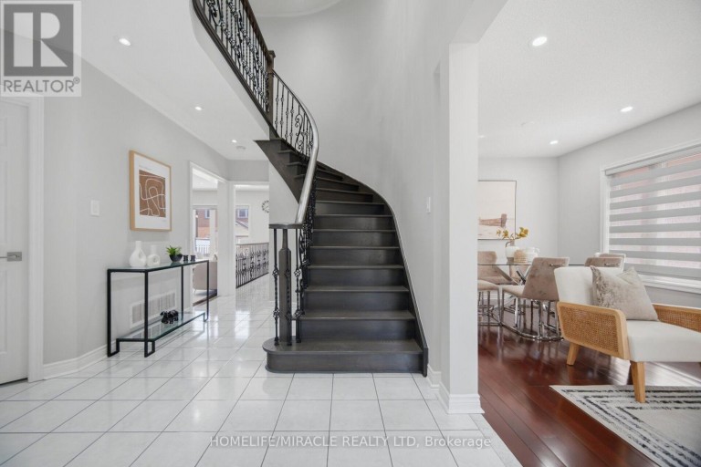 11 BARLEYFIELD ROAD, Brampton (Sandringham-Wellington), Ontario, L6R1R4