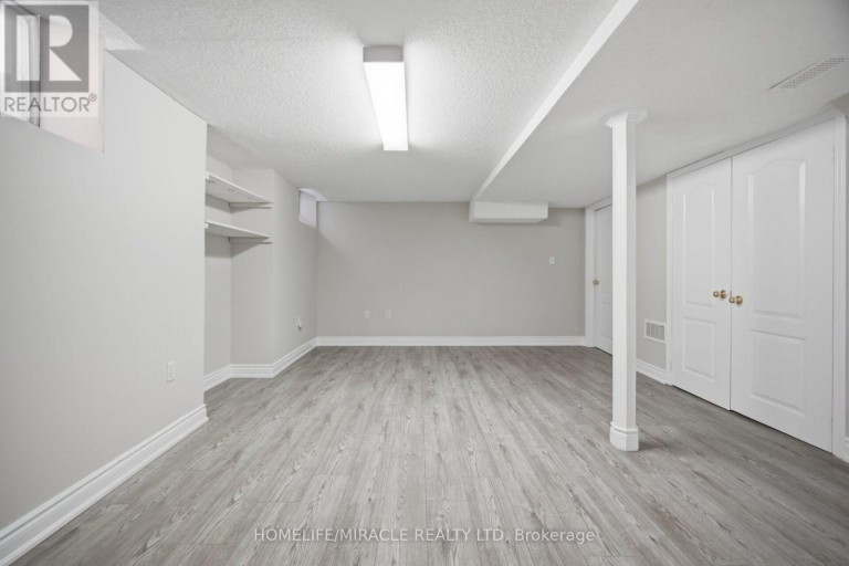 11 BARLEYFIELD ROAD, Brampton (Sandringham-Wellington), Ontario, L6R1R4