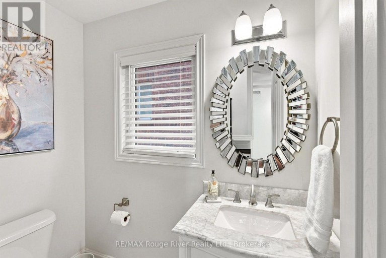 1808 DOUGLAS LANGTREE DRIVE, Oshawa (Taunton), Ontario, L1K0Y3