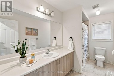 1808 DOUGLAS LANGTREE DRIVE Oshawa (Taunton) Ontario photo 30