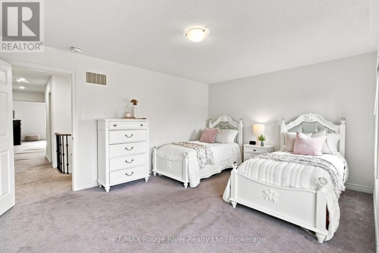 1808 DOUGLAS LANGTREE DRIVE, Oshawa (Taunton), Ontario, L1K0Y3