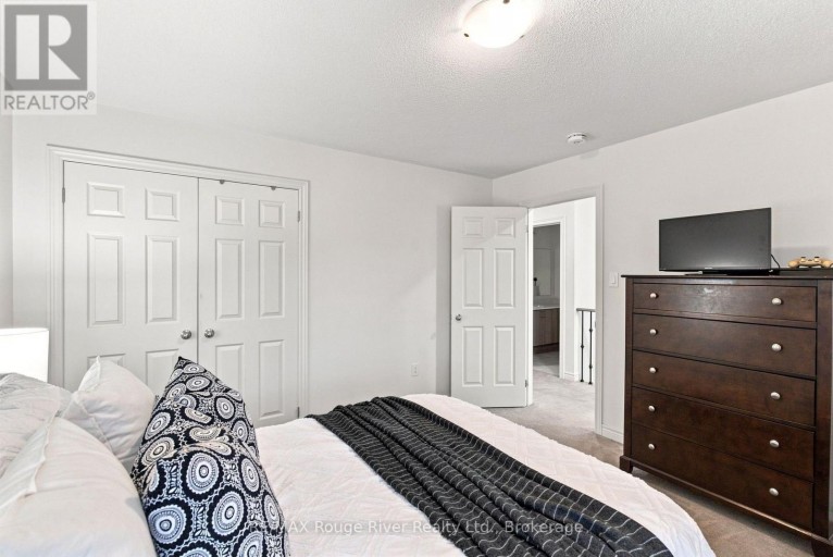 1808 DOUGLAS LANGTREE DRIVE, Oshawa (Taunton), Ontario, L1K0Y3