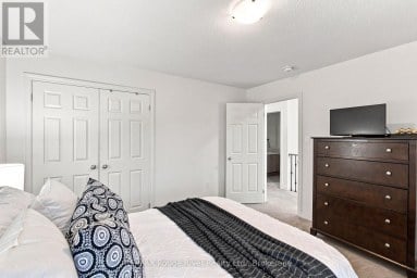 1808 DOUGLAS LANGTREE DRIVE Oshawa (Taunton) Ontario photo 35