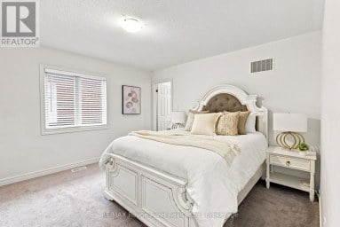 1808 DOUGLAS LANGTREE DRIVE Oshawa (Taunton) Ontario photo 36