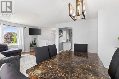 4 WINFIELD STREET Petawawa Ontario photo 11