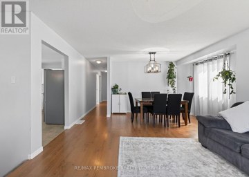 4 WINFIELD STREET Petawawa Ontario photo 12