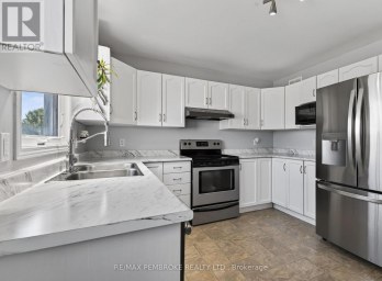 4 WINFIELD STREET Petawawa Ontario photo 19