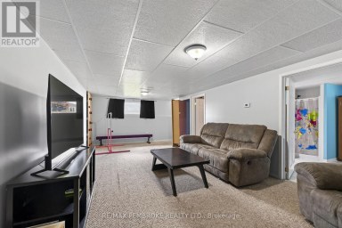 4 WINFIELD STREET Petawawa Ontario photo 34