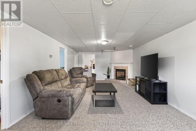 4 WINFIELD STREET Petawawa Ontario photo 39