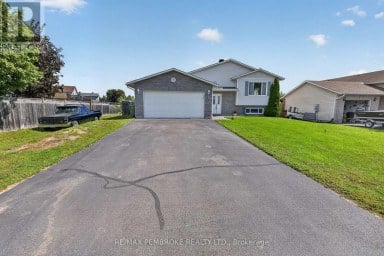 4 WINFIELD STREET Petawawa Ontario photo 4