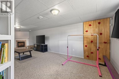 4 WINFIELD STREET Petawawa Ontario photo 40