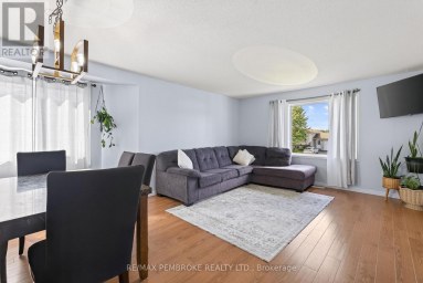 4 WINFIELD STREET Petawawa Ontario photo 9