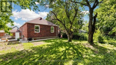 14 VALDANE DRIVE Toronto (Clairlea-Birchmount) Ontario photo 28