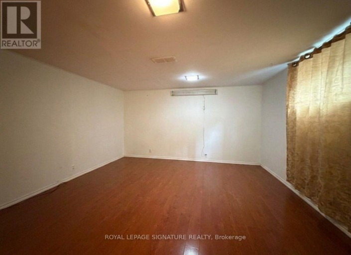 14 VALDANE DRIVE, Toronto (Clairlea-Birchmount), Ontario, M1L2E9