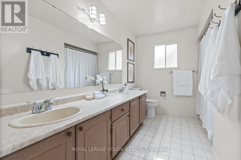 83 BERGIN ROAD, Newmarket (Armitage), Ontario, L3X1S2