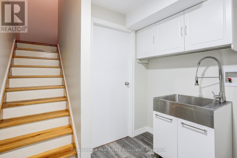 5453 MIDDLEPORT CRESCENT, Mississauga (Hurontario), Ontario, L4Z3V2