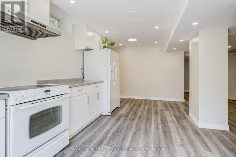5453 MIDDLEPORT CRESCENT, Mississauga (Hurontario), Ontario, L4Z3V2