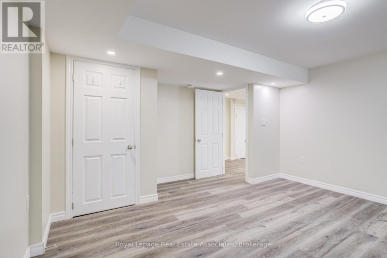 5453 MIDDLEPORT CRESCENT, Mississauga (Hurontario), Ontario, L4Z3V2