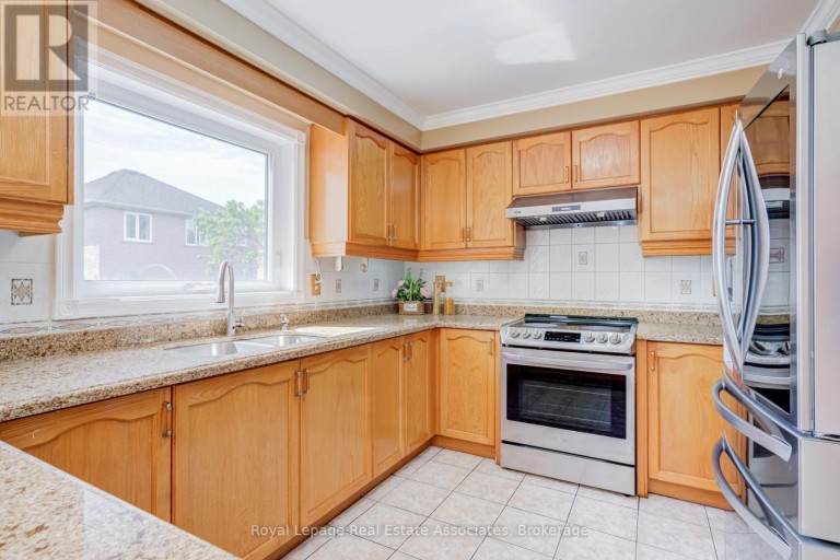 5453 MIDDLEPORT CRESCENT, Mississauga (Hurontario), Ontario, L4Z3V2