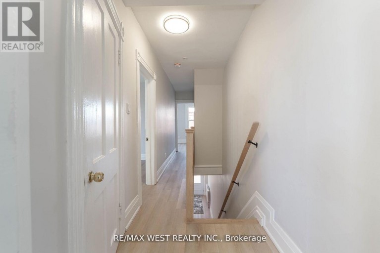 115 EDWIN AVENUE, Toronto (Dovercourt-Wallace Emerson-Junction), Ontario, M6P3Z8