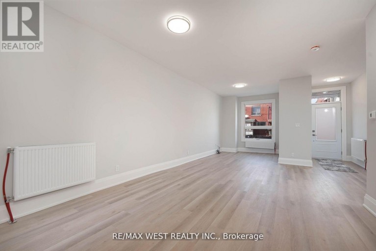 115 EDWIN AVENUE, Toronto (Dovercourt-Wallace Emerson-Junction), Ontario, M6P3Z8