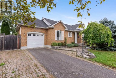 14 LANGTON PLACE Kawartha Lakes (Lindsay) Ontario photo 1