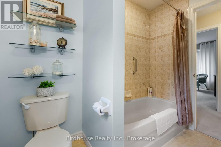 14 LANGTON PLACE, Kawartha Lakes (Lindsay), Ontario, K9V6G9
