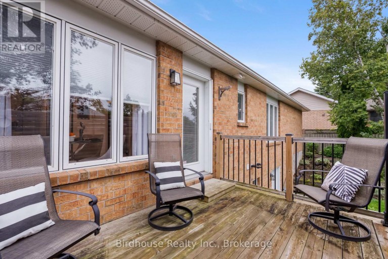 14 LANGTON PLACE, Kawartha Lakes (Lindsay), Ontario, K9V6G9
