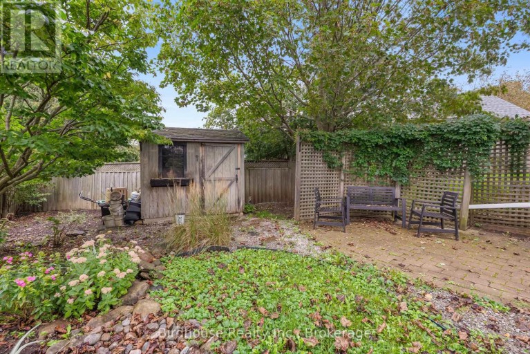 14 LANGTON PLACE, Kawartha Lakes (Lindsay), Ontario, K9V6G9