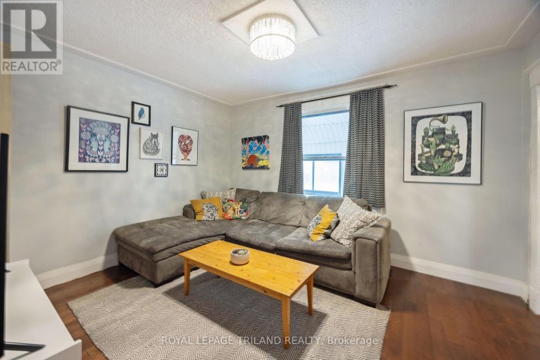208 EDWARD STREET, London South (South F), Ontario, N6C3J2
