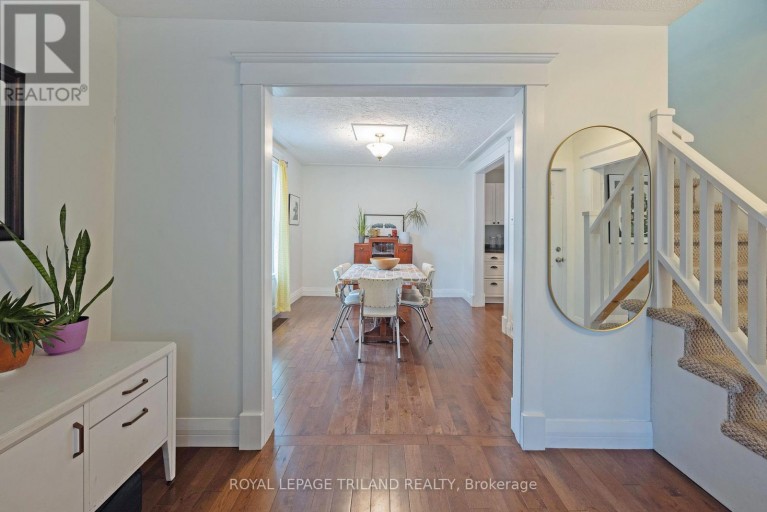 208 EDWARD STREET, London South (South F), Ontario, N6C3J2