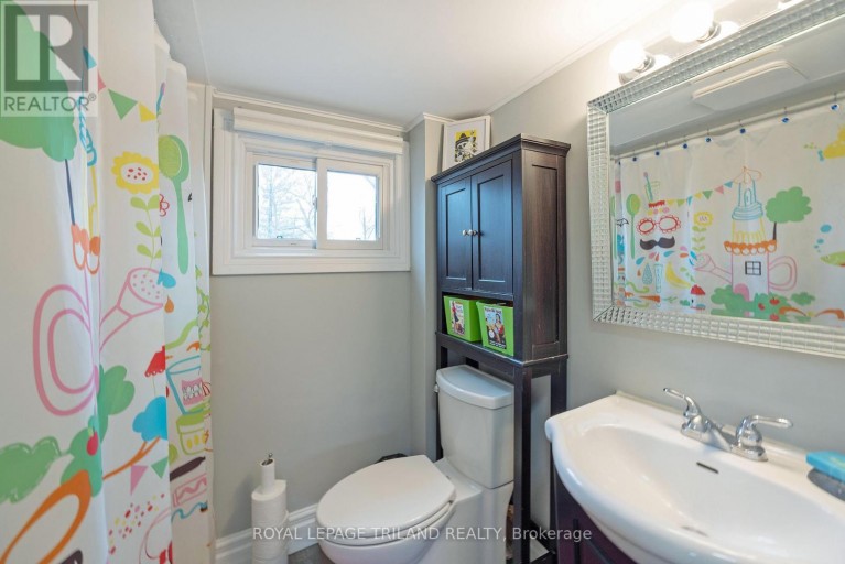 208 EDWARD STREET, London South (South F), Ontario, N6C3J2