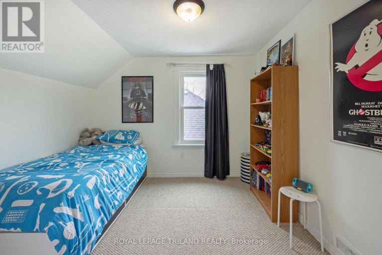 208 EDWARD STREET, London South (South F), Ontario, N6C3J2