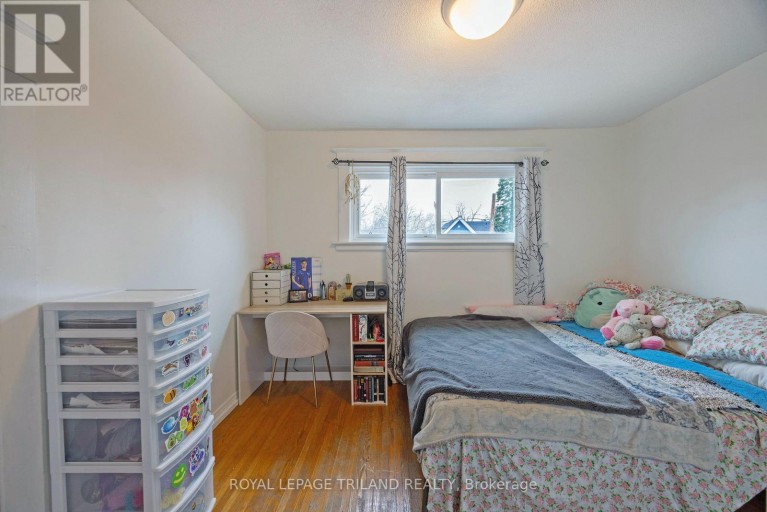 208 EDWARD STREET, London South (South F), Ontario, N6C3J2