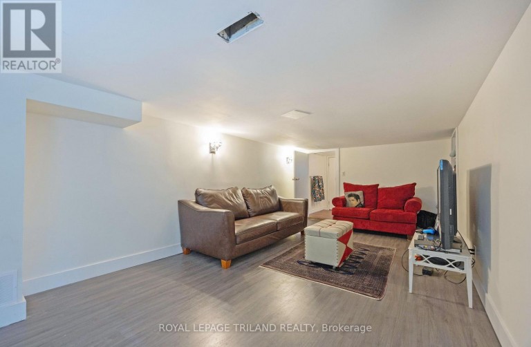 208 EDWARD STREET, London South (South F), Ontario, N6C3J2
