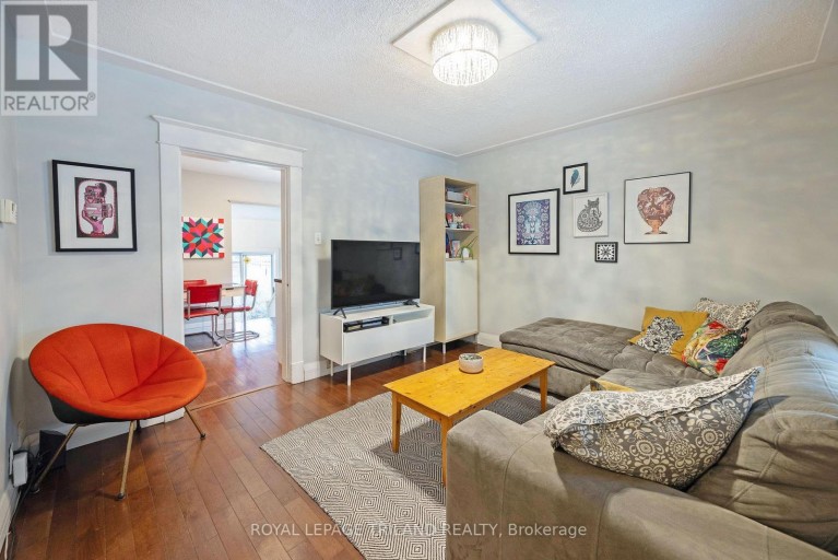 208 EDWARD STREET, London South (South F), Ontario, N6C3J2