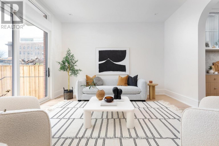 61 FOXLEY STREET, Toronto (Trinity-Bellwoods), Ontario, M6J1P9