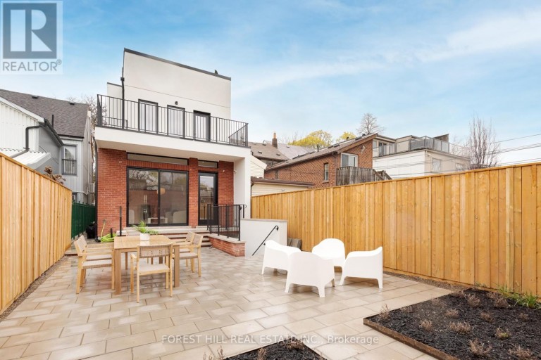 61 FOXLEY STREET, Toronto (Trinity-Bellwoods), Ontario, M6J1P9