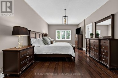 48 THOMAS DRIVE Collingwood Ontario photo 19