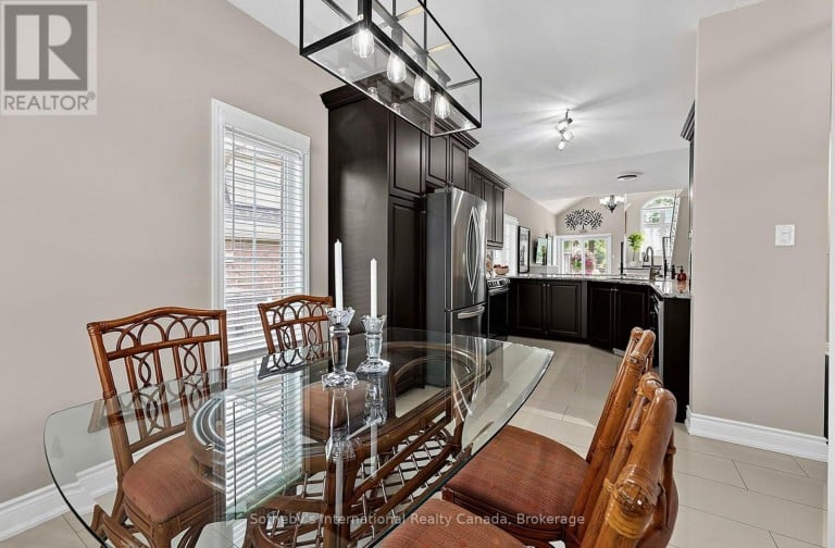 48 THOMAS DRIVE, Collingwood, Ontario, L9Y0A6