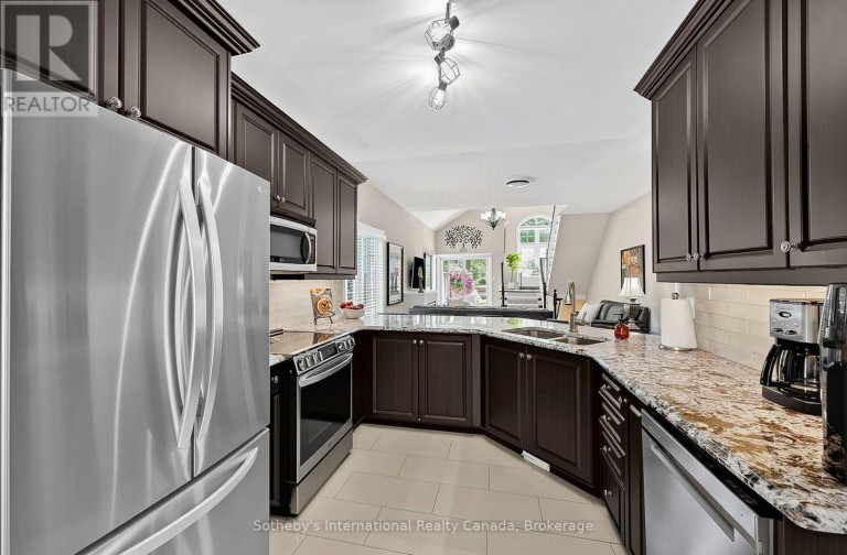 48 THOMAS DRIVE, Collingwood, Ontario, L9Y0A6