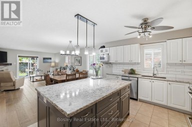 28 CLARK STREET Collingwood Ontario photo 13