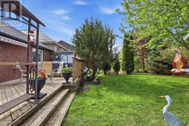 28 CLARK STREET Collingwood Ontario photo 43