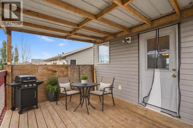 4515 45 Avenue Innisfail Alberta photo 26