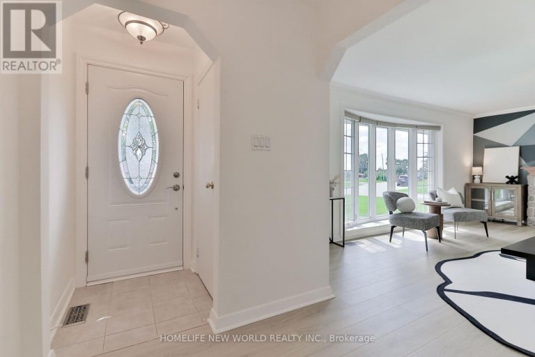 744 TENNYSON AVENUE, Oshawa (Donevan), Ontario, L1H3K6