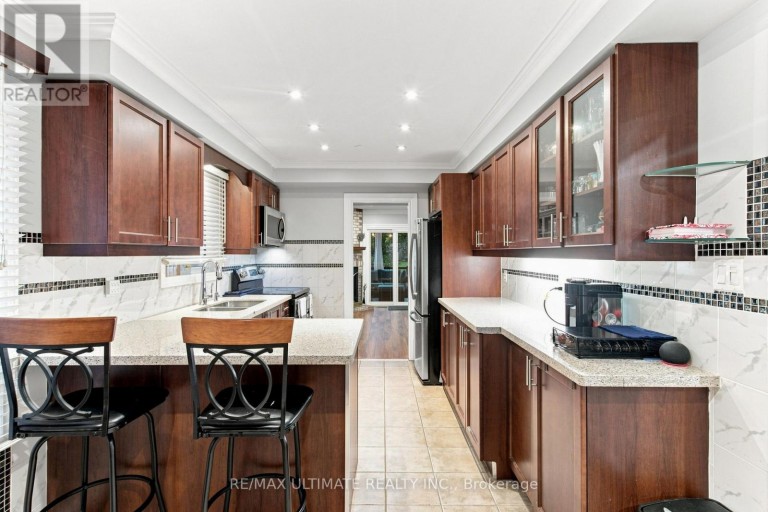 73 CLUETT DRIVE, Ajax (South East), Ontario, L1S7G3