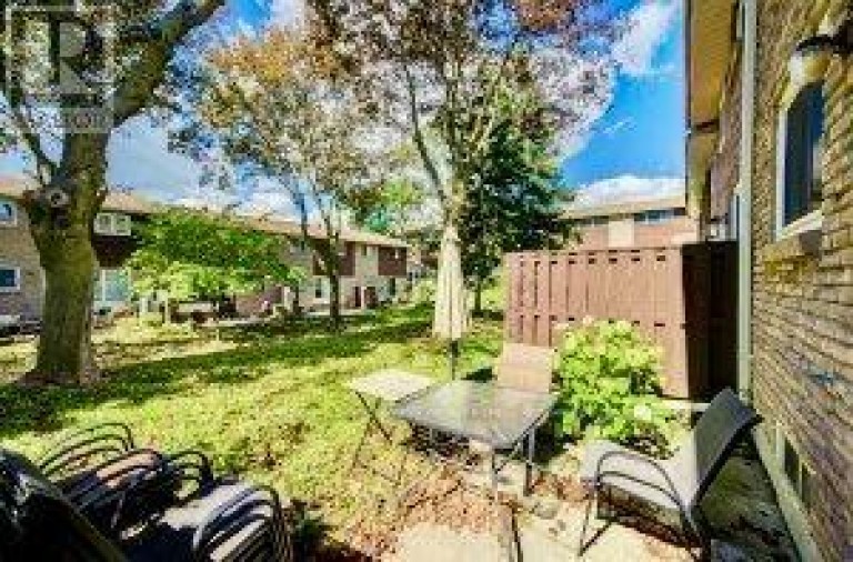 61 - 341 MILITARY TRAIL, Toronto (Morningside), Ontario, M1E4E4